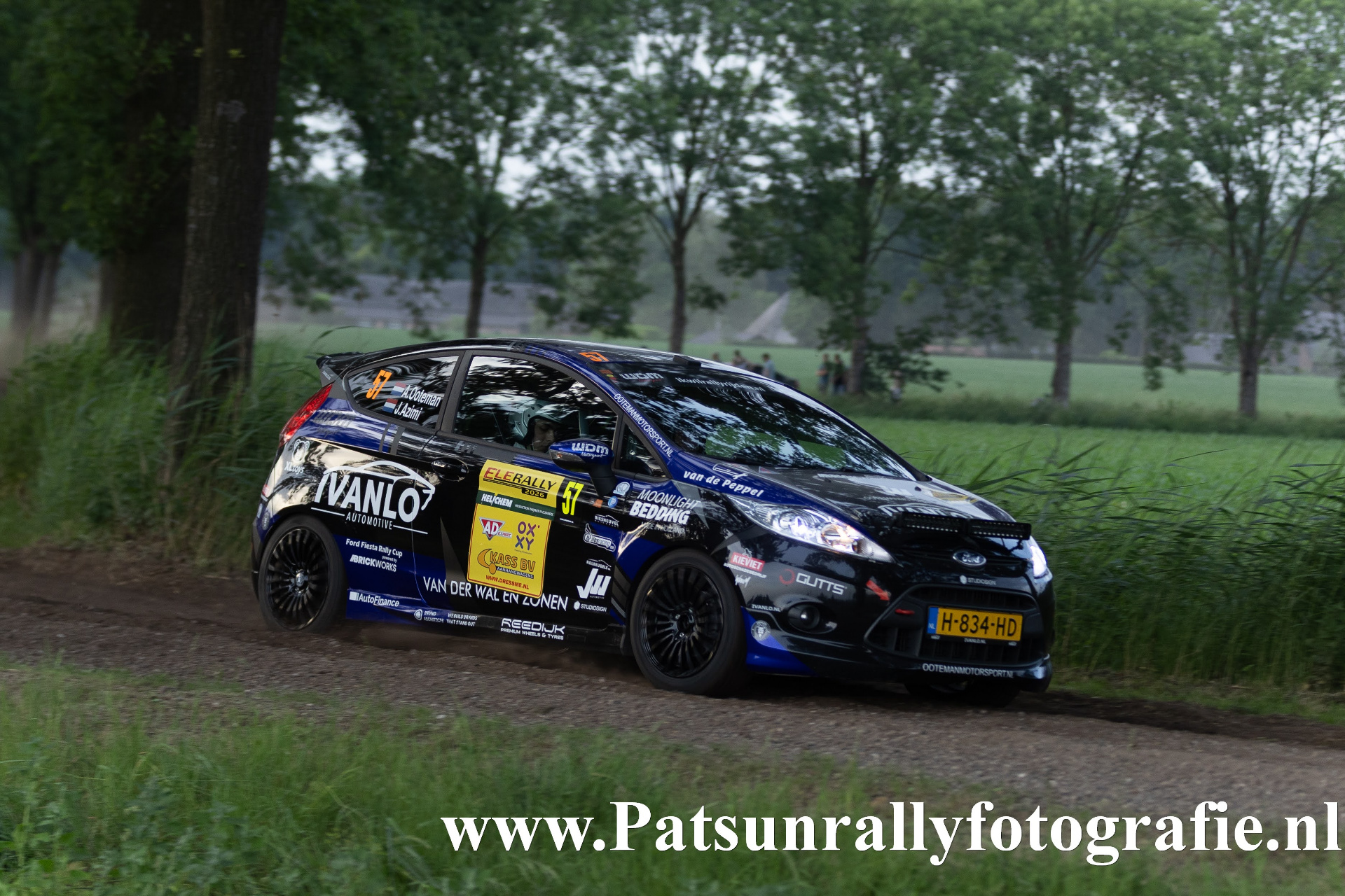Ford Fiesta #57 op een landweg tijdens de ELE Rally 2026